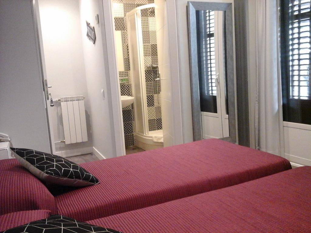 Hostal Don Alfonso Madrid Buitenkant foto