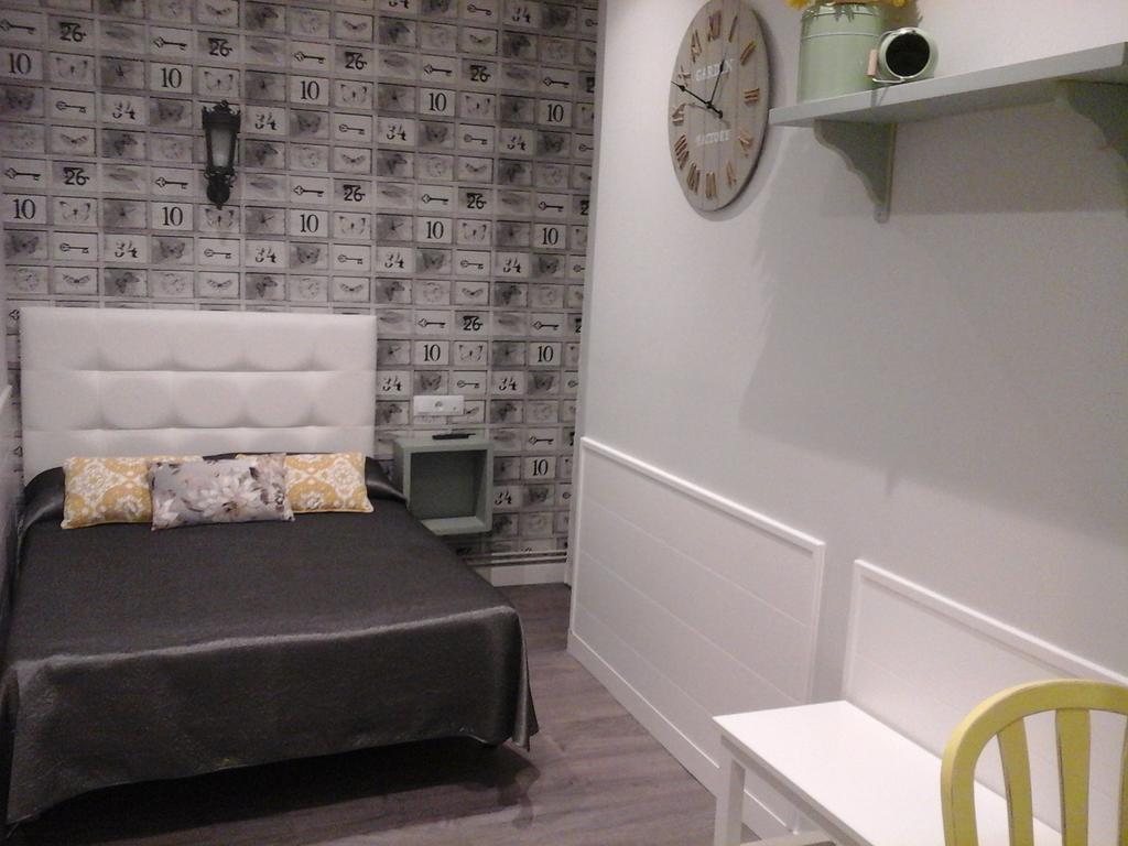 Hostal Don Alfonso Madrid Buitenkant foto