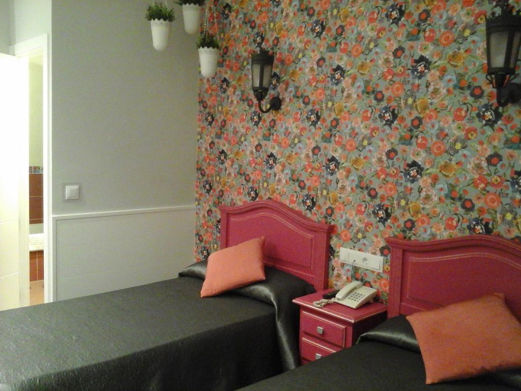Hostal Don Alfonso Madrid Buitenkant foto