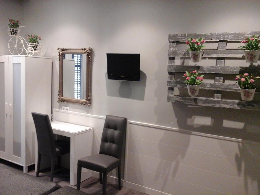 Hostal Don Alfonso Madrid Buitenkant foto